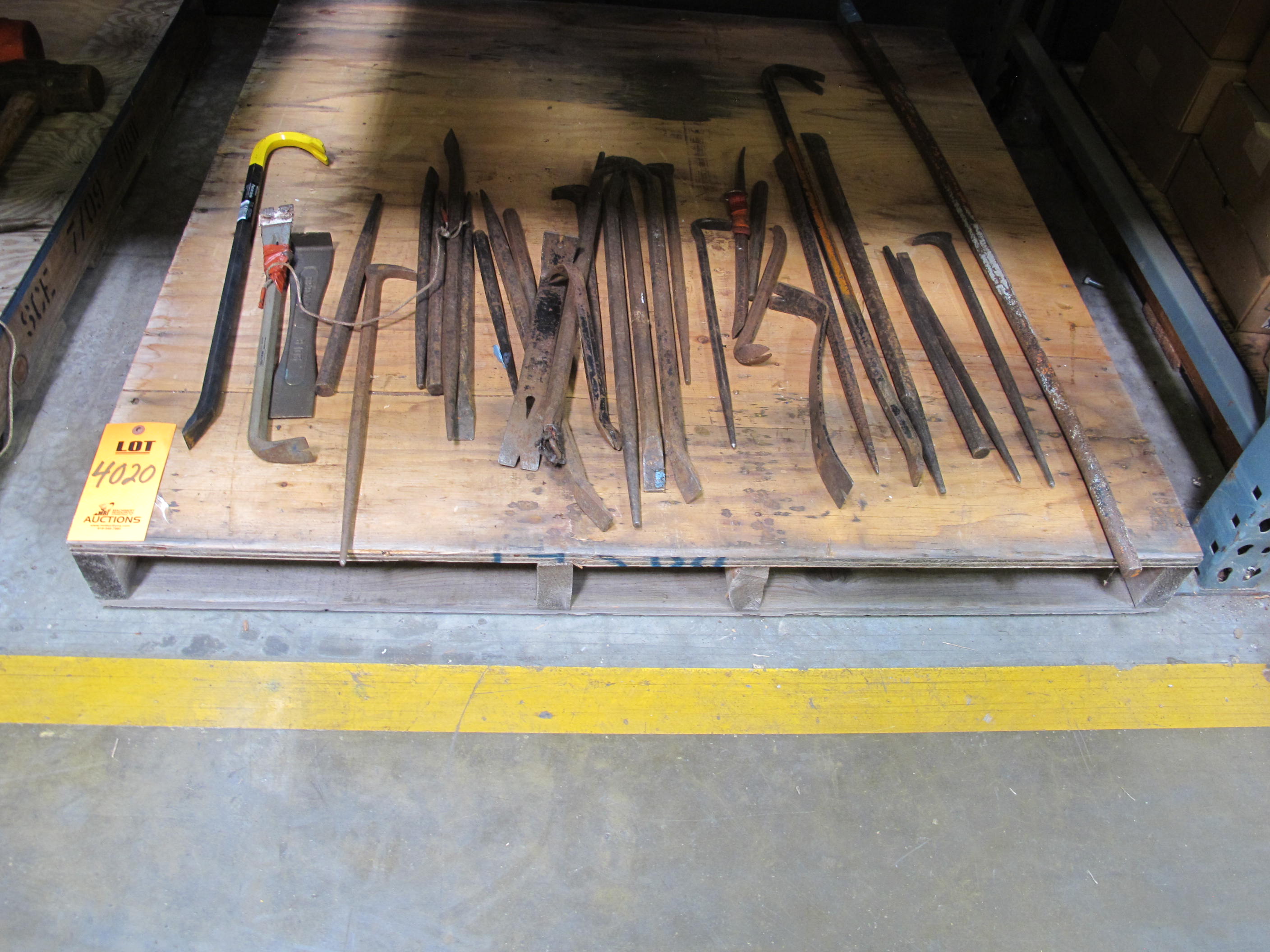 MISC. CROWBARS, PRYBARS, CATS PAWS. LOADING & HANDLING FEE $10-4020